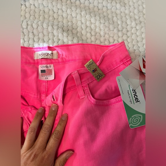 Neon Pink Distressed Jeans/Jeggings - Picture 6 of 6